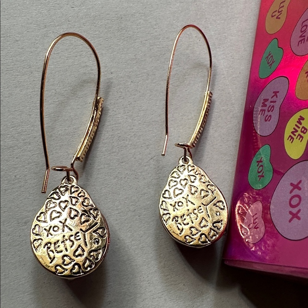 ❤️NWT Betsey Johnson Glitter Red Ladybug Drop Earrings Gold Tone Crystal Sparkle - Picture 14 of 16